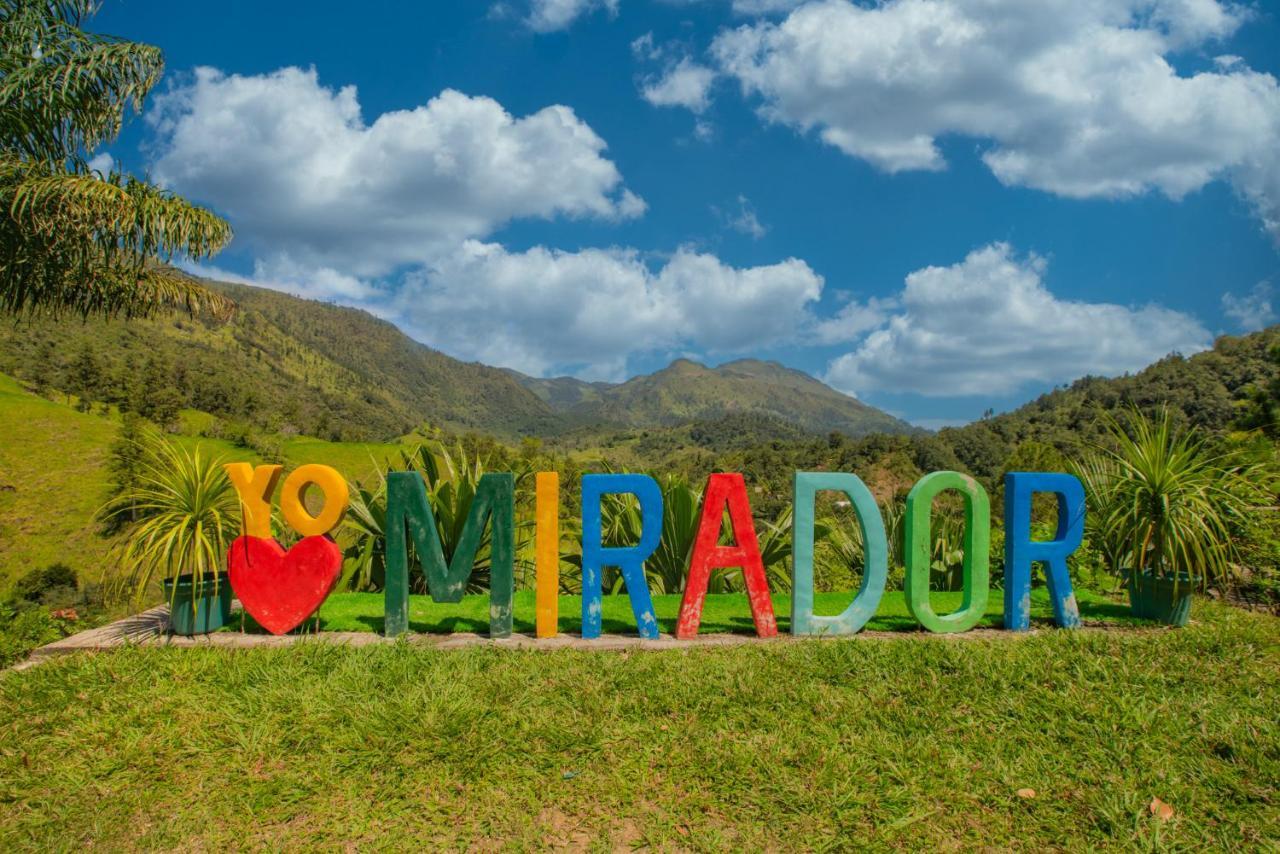 Hotel El Mirador De Tansu Lanquín Exteriér fotografie