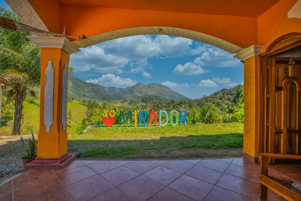 Hotel El Mirador De Tansu Lanquín Exteriér fotografie