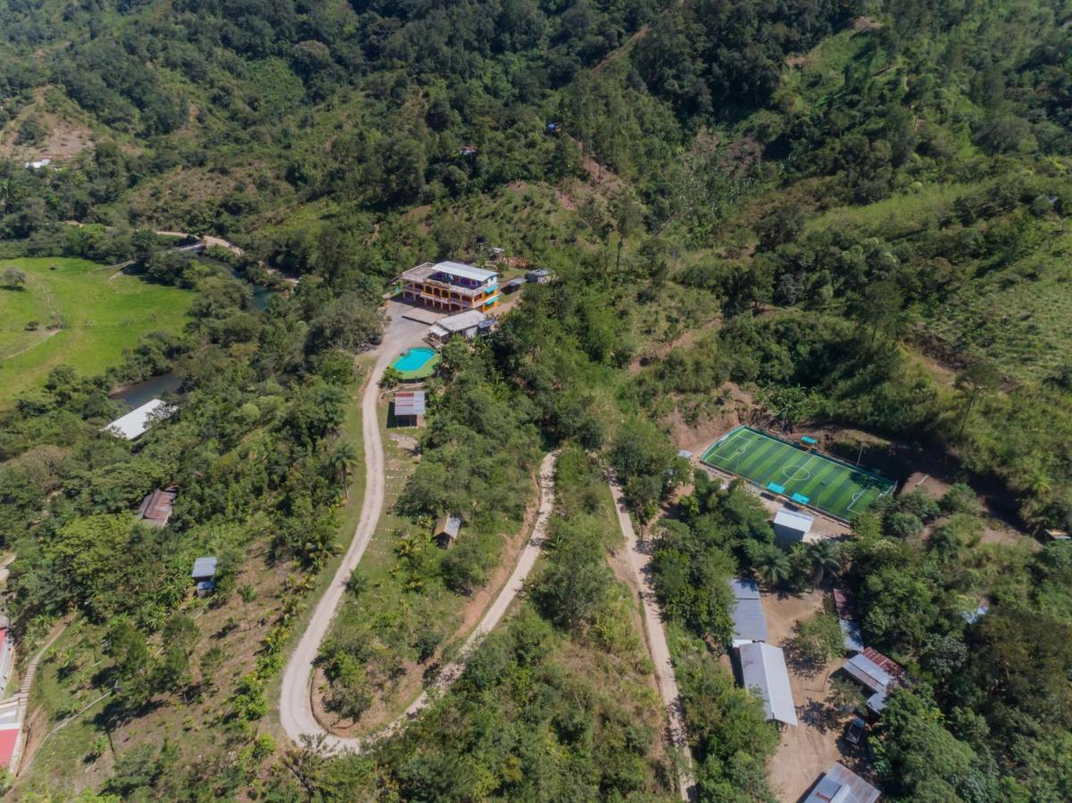 Hotel El Mirador De Tansu Lanquín Exteriér fotografie