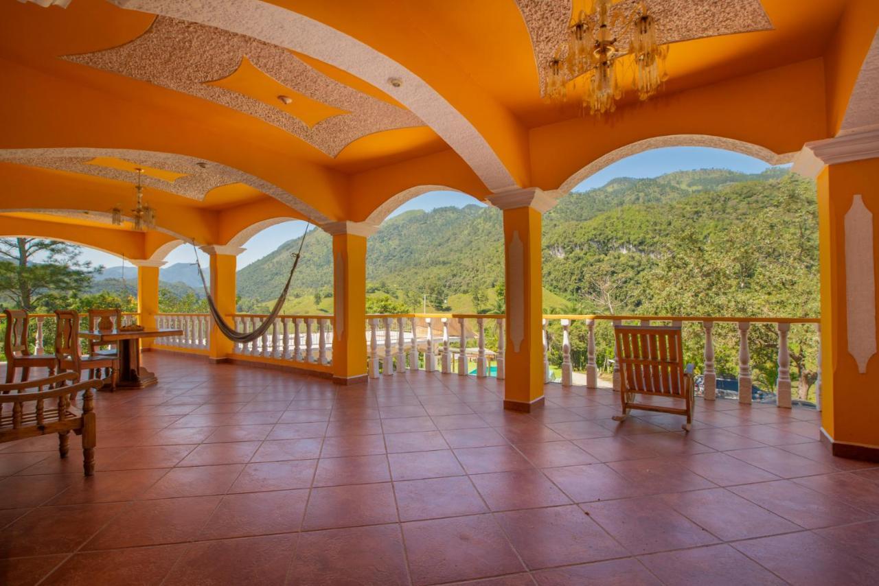 Hotel El Mirador De Tansu Lanquín Exteriér fotografie